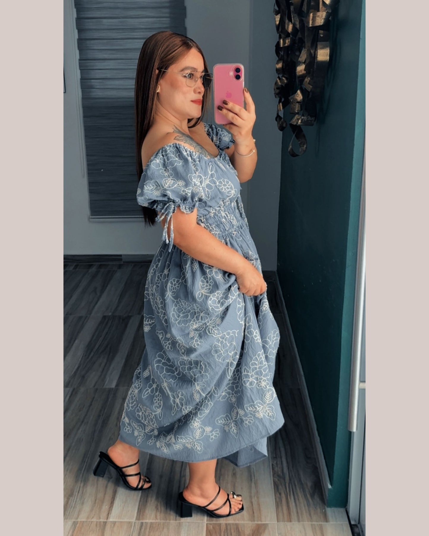 VESTIDO MIDI FLORES BORDADAS