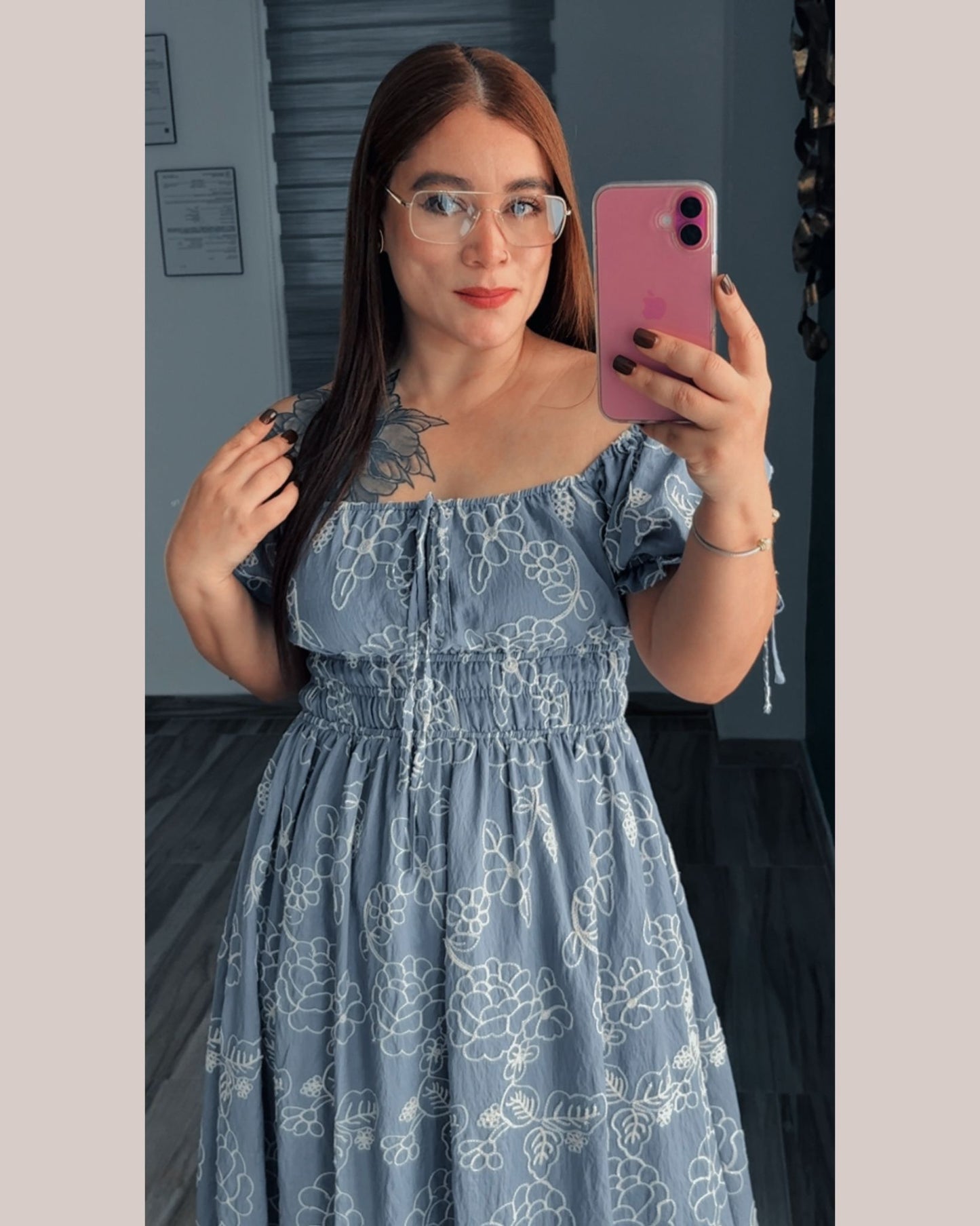 VESTIDO MIDI FLORES BORDADAS