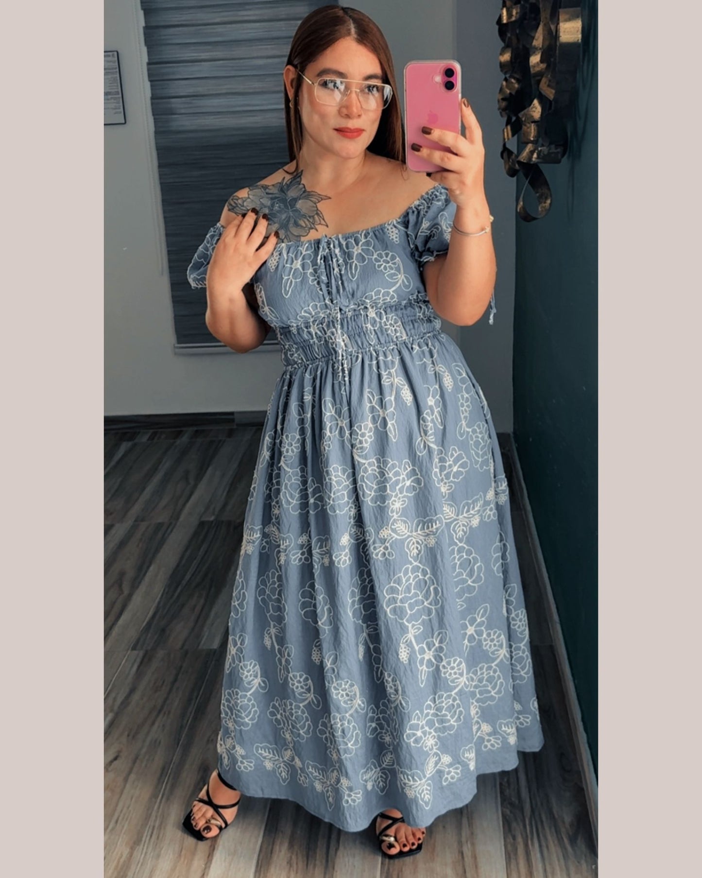 VESTIDO MIDI FLORES BORDADAS